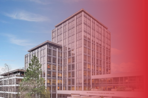 Digital wayfinding kiosk by ViaDirect at Les Bureaux De La Colline business center in Saint-Cloud, helping employees and visitors easily navigate offices, services, and restaurants