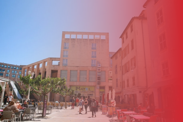 Main entrance of the Mayol shopping center