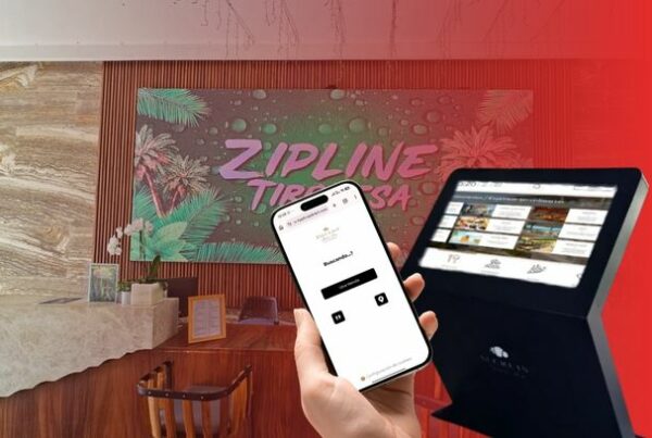 Señalización digital para hoteles con kiosco interactivo y guía móvil en el teléfono